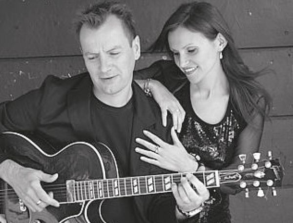 Duovolare - Duo für Livemusik bei Trauung, Agape, Dinner, Hochzeit, Gartenparty, Geburtstagsfeier, Vernissage, Firmenfeier etc. Wien, Niederösterreich, Burgenland, Steiermark, Graz